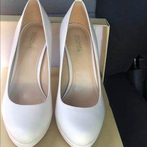 Michael Kors Shoes - Michael Kors nude pumps Michael Kors Shoes - Michael Kors nude pumps